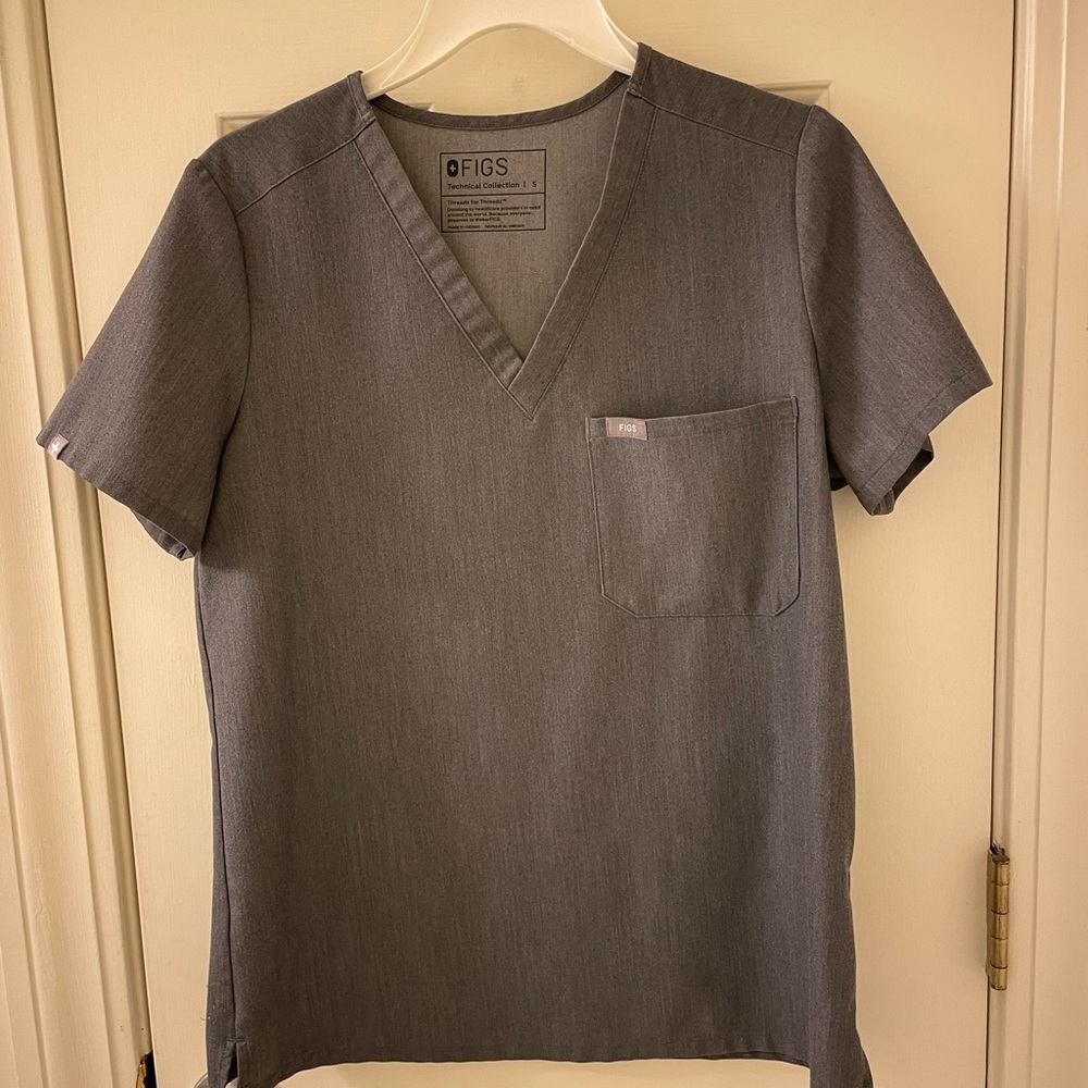 FIGS Women’s Catarina Gray V-Neck Scrub Shirt